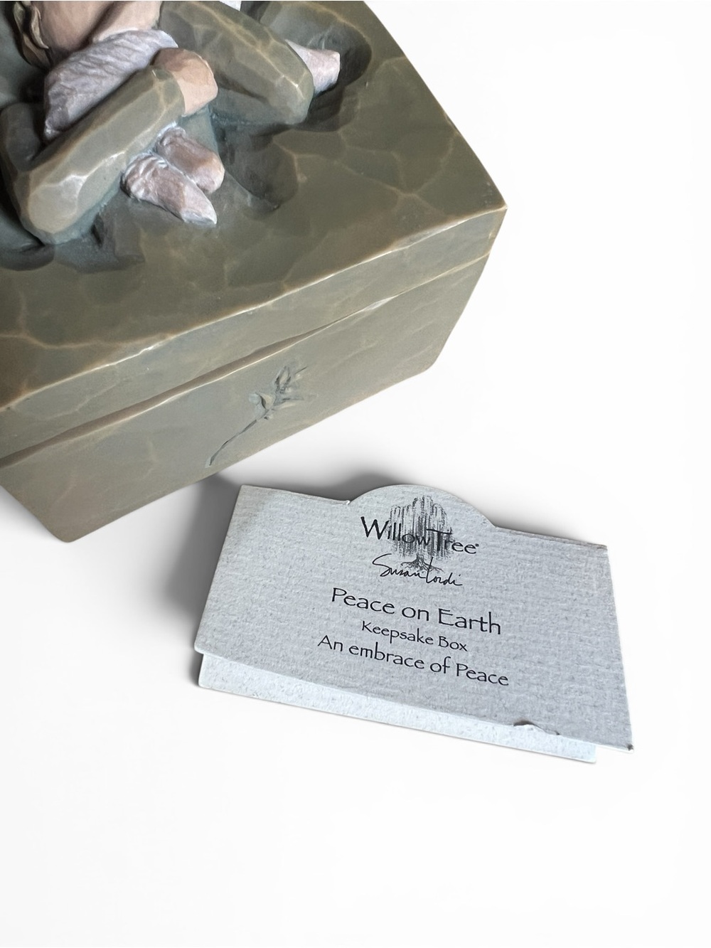 Willow Tree Peace on Earth Line “An Embrace of Peace” Trinket Lidded Box Lamb - Picture 10 of 11